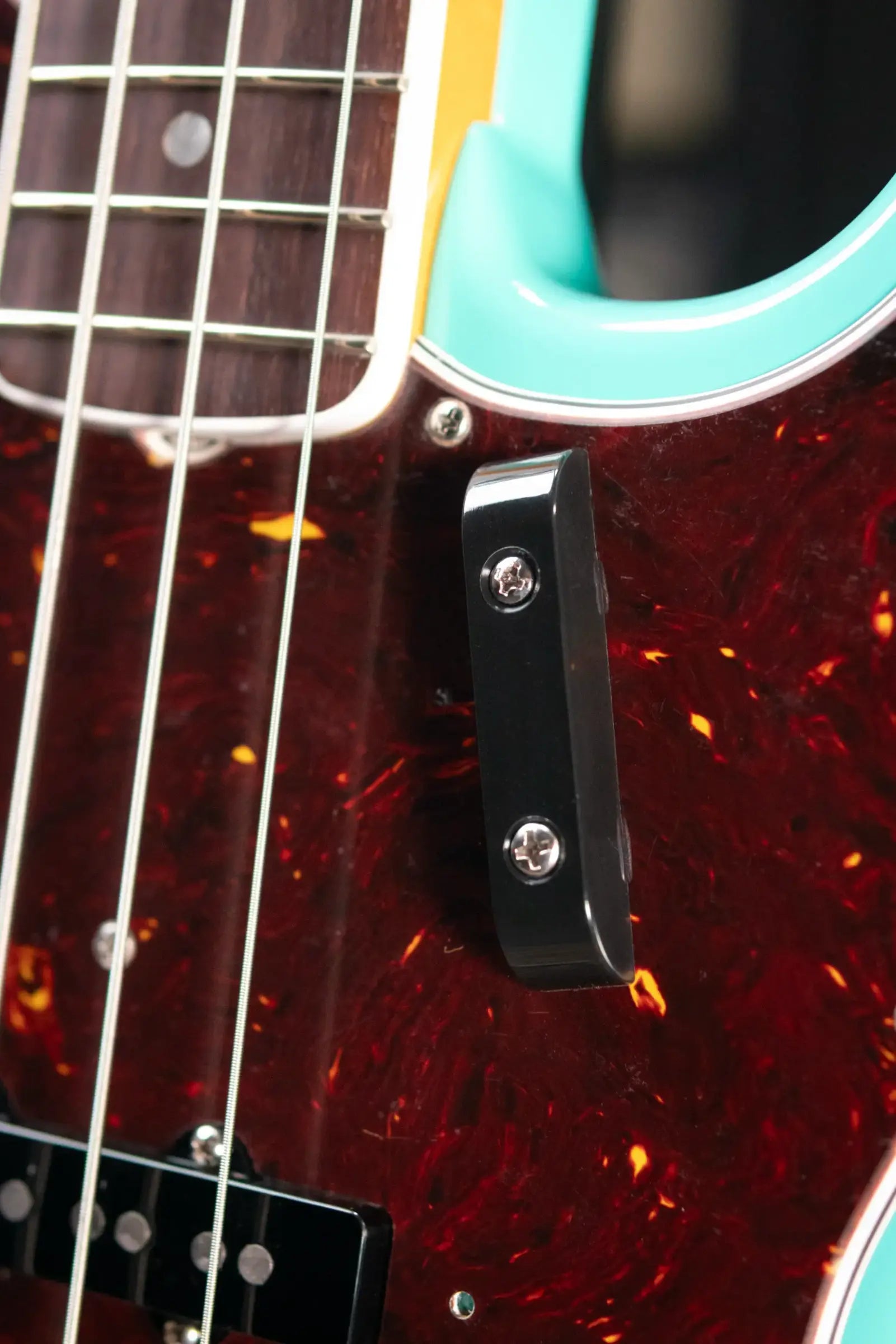 Fender American Vintage II 1966 Jazz Bass - Sea Foam Green with Hardshell Case