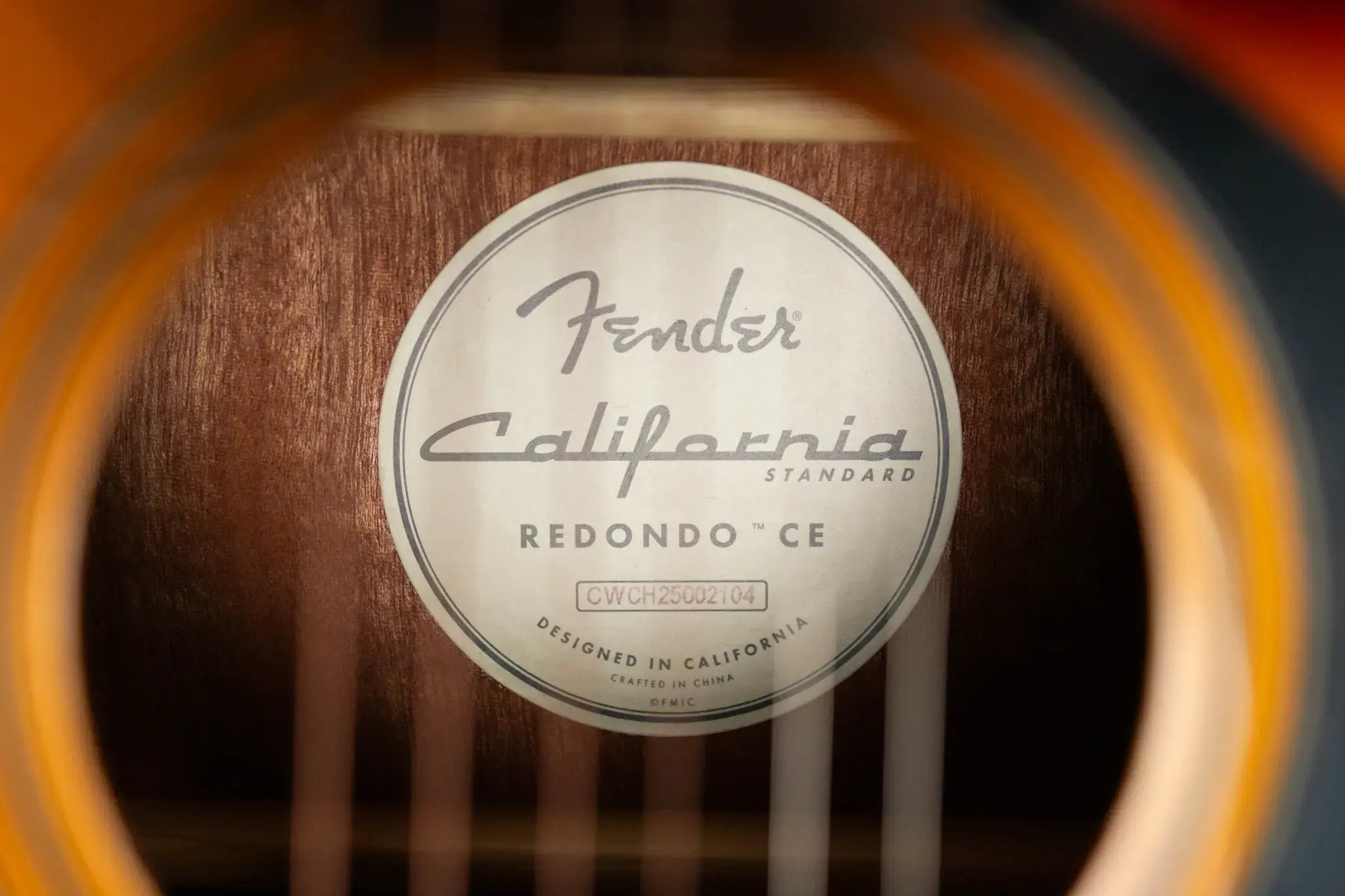 Fender California Standard Redondo CE Acoustic/Guitar - 3-Color Sunburst