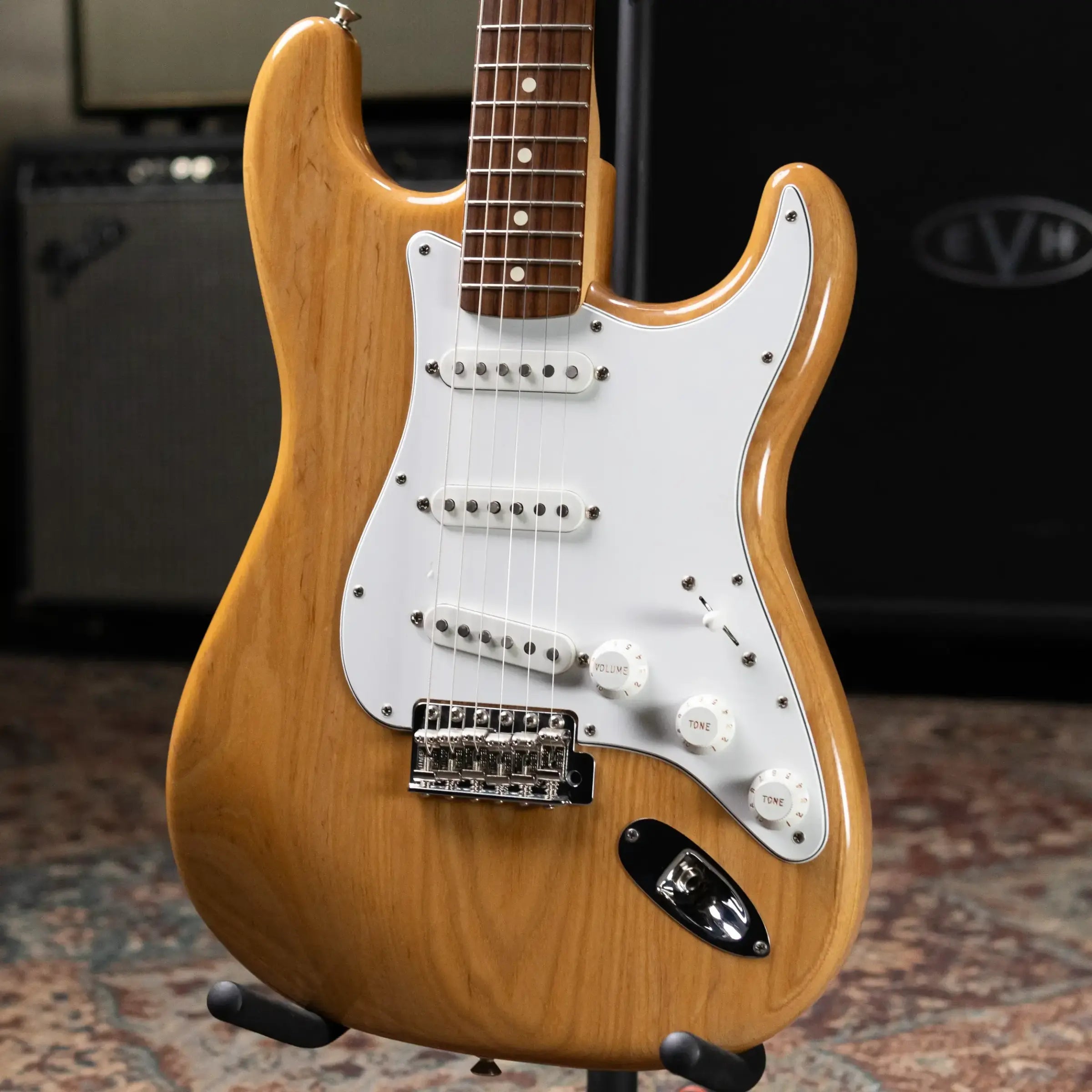 Fender Classic Series '70s Stratocaster Electric Guitar - Natural with Gig Bag - Used