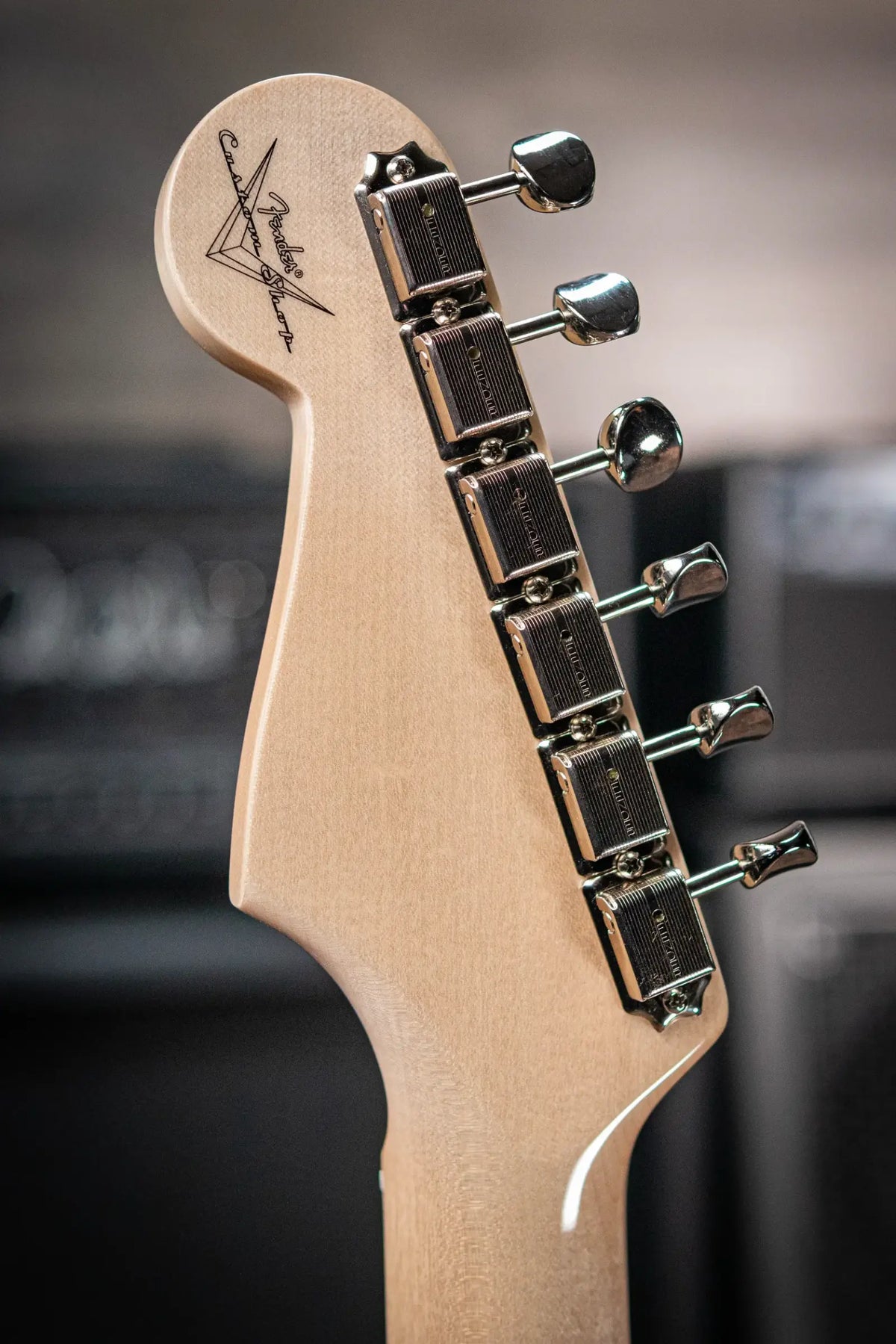 Fender Custom Shop 1955 Stratocaster Electric Guitar - Quilted Sapphire Blue Transparent with Hardshell Case
