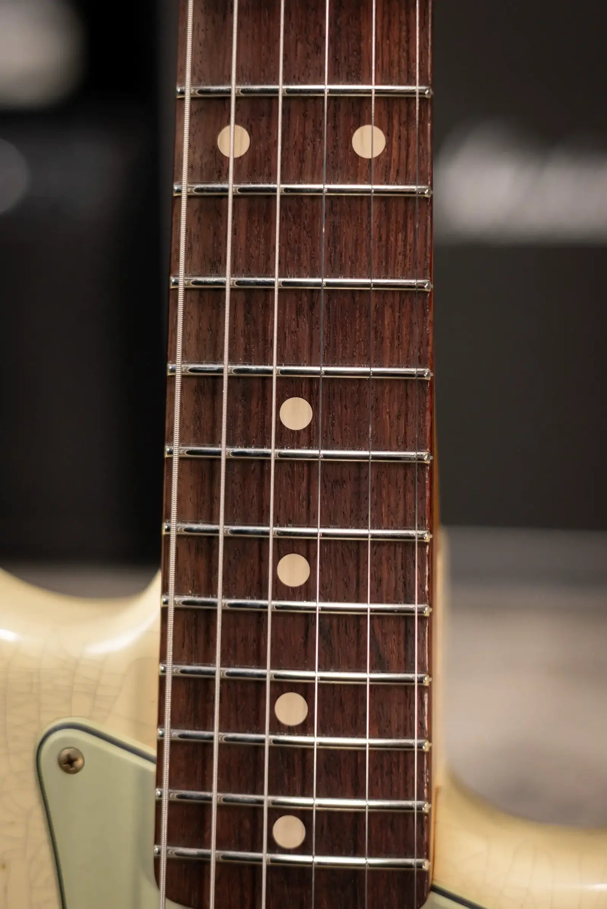 Fender Custom Shop 1962 Stratocaster Heavy Relic Electric Guitar - Vintage White with Hardshell Case