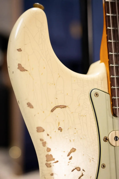 Fender Custom Shop 1962 Stratocaster Heavy Relic Electric Guitar - Vintage White with Hardshell Case