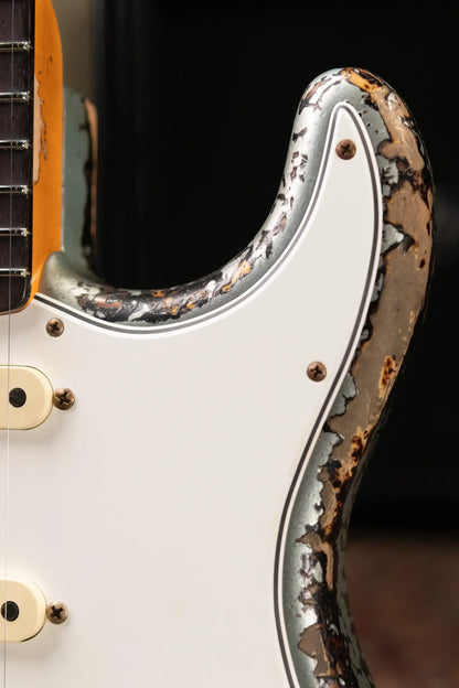 Fender Custom Shop 1965 Stratocaster Super Heavy Relic Electric Guitar - Super Faded Aged Firemist Silver over 3-Color Sunburst with Hardshell Case
