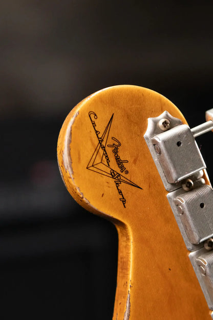 Fender Custom Shop 1965 Stratocaster Super Heavy Relic Electric Guitar - Super Faded Aged Sherwood Green Metallic over 3-Color Sunburst with Hardshell Case