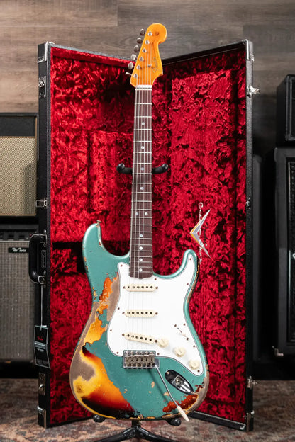 Fender Custom Shop 1965 Stratocaster Super Heavy Relic Electric Guitar - Super Faded Aged Sherwood Green Metallic over 3-Color Sunburst with Hardshell Case