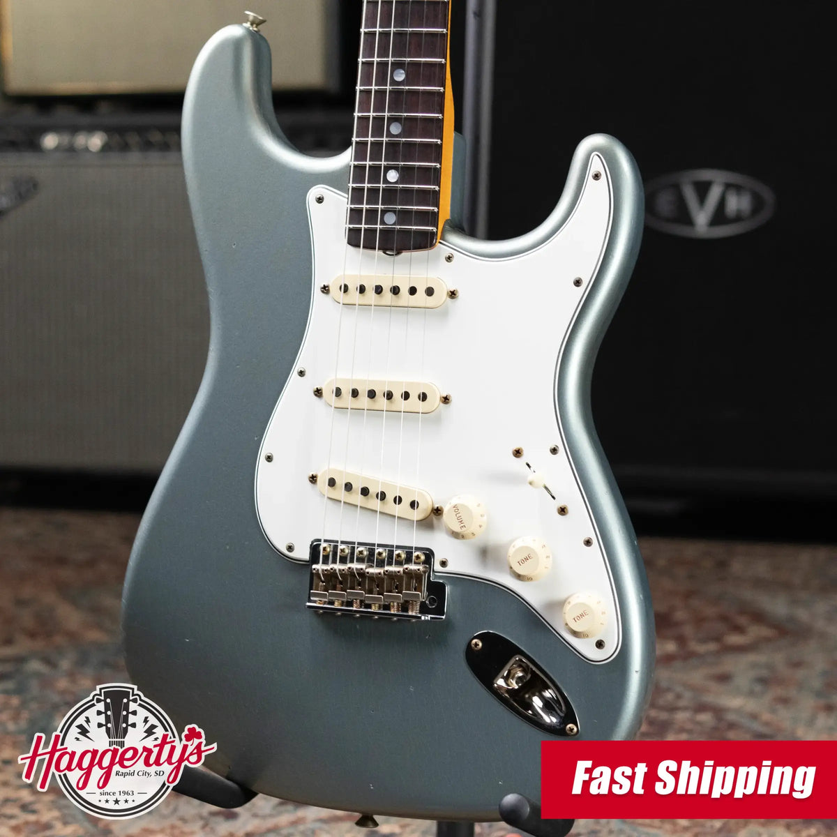 Fender Custom Shop 1966 Stratocaster Journeyman Relic Electric Guitar - Aged Iced Blue Metallic with Hardshell Case