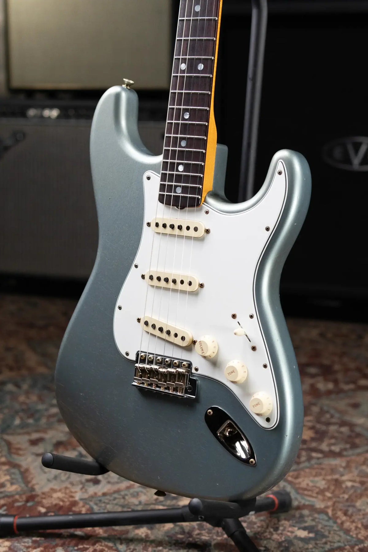 Fender Custom Shop 1966 Stratocaster Journeyman Relic Electric Guitar - Aged Iced Blue Metallic with Hardshell Case