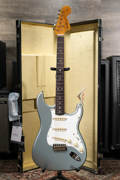 Fender Custom Shop 1966 Stratocaster Journeyman Relic Electric Guitar - Aged Iced Blue Metallic with Hardshell Case