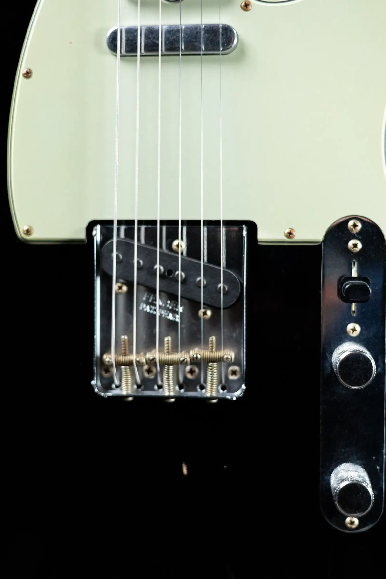 Fender Custom Shop LR25 1963 Telecaster Electric Guitar - Relic Black with Hardshell Case