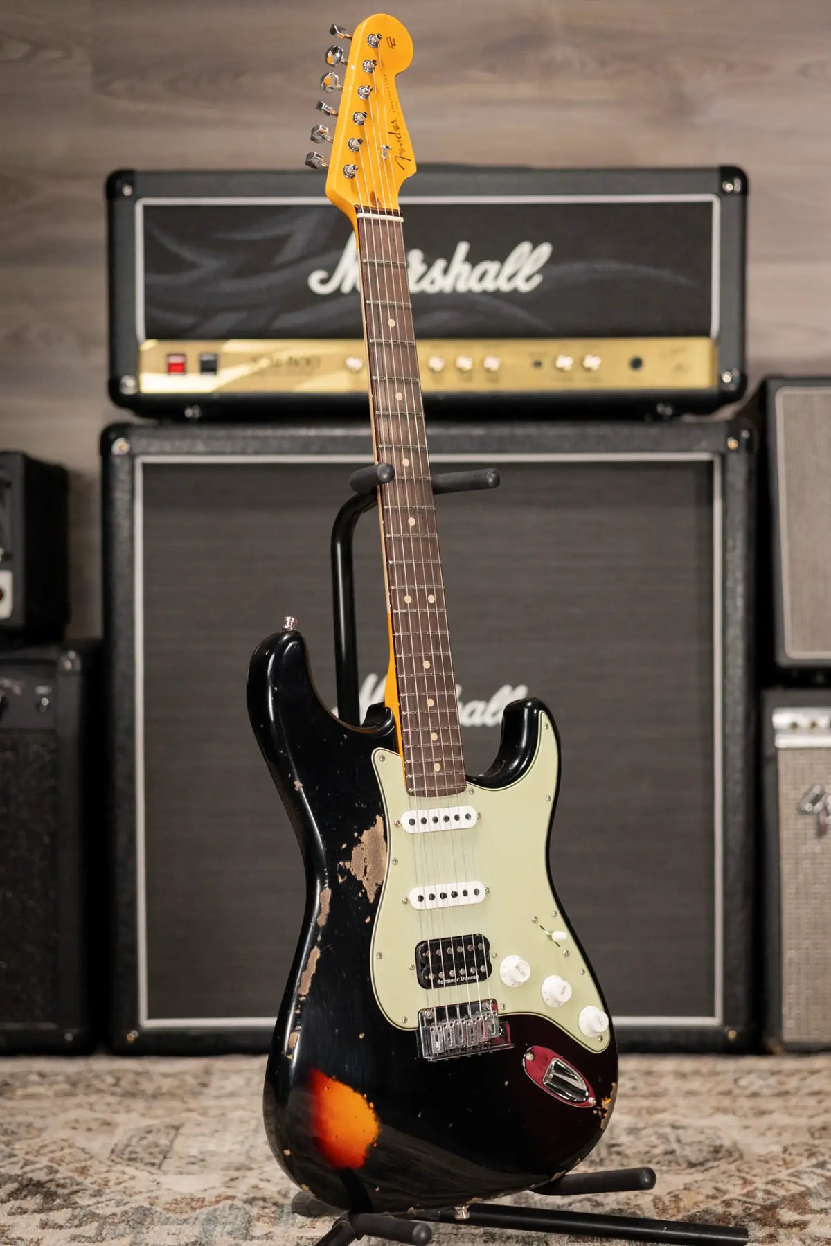 Fender Custom Shop LR25-CUST DLX HBS-1 Heavy Relic Stratocaster Electric Guitar - Black over 3-Tone Sunburst with Hardshell Case