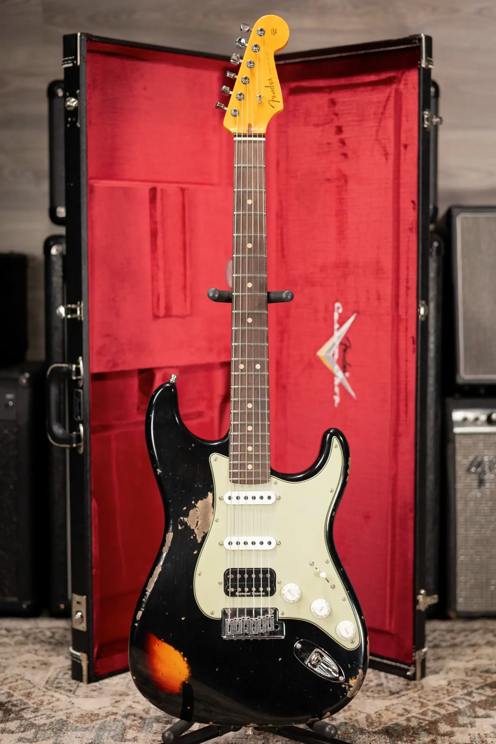 Fender Custom Shop LR25-CUST DLX HBS-1 Heavy Relic Stratocaster Electric Guitar - Black over 3-Tone Sunburst with Hardshell Case