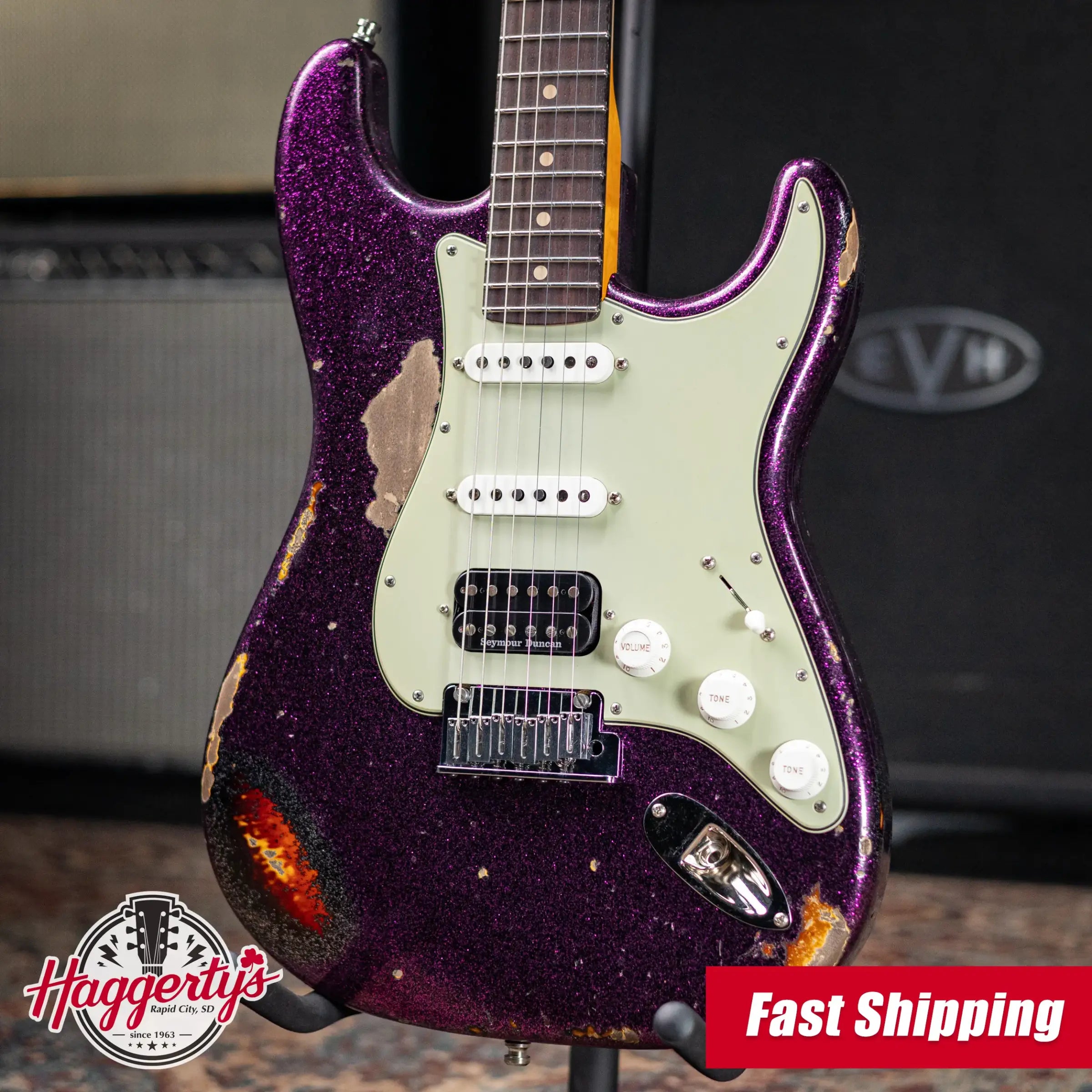 Fender Custom Shop LR25-CUST DLX HBS-1 Heavy Relic Stratocaster Electric Guitar - Magenta Sparkle over 3-Tone Sunburst with Hardshell Case