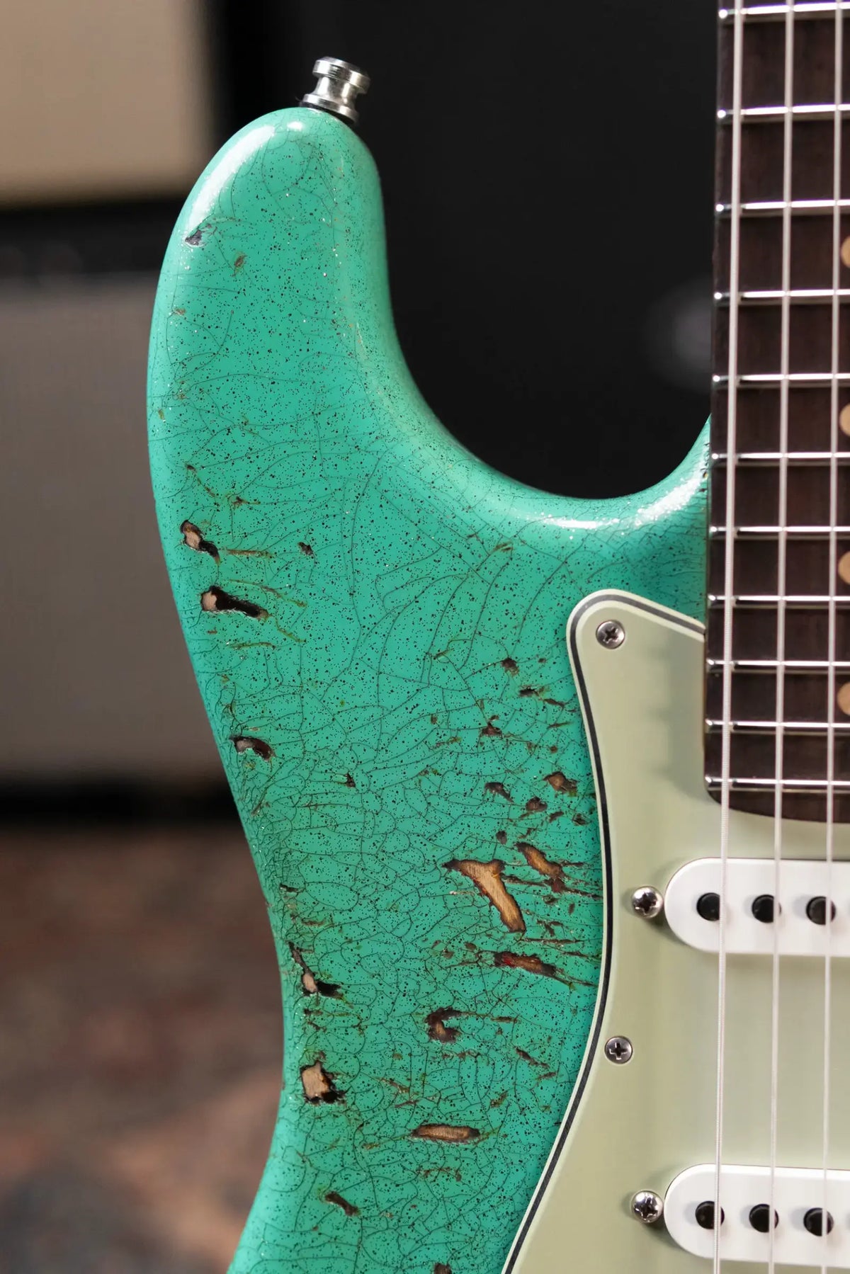 Fender Custom Shop LR25-Custom Deluxe HBS-1 Stratocaster Heavy Relic Electric Guitar - Seafoam Green Sparkle/3-Color Sunburst with Hardshell Case
