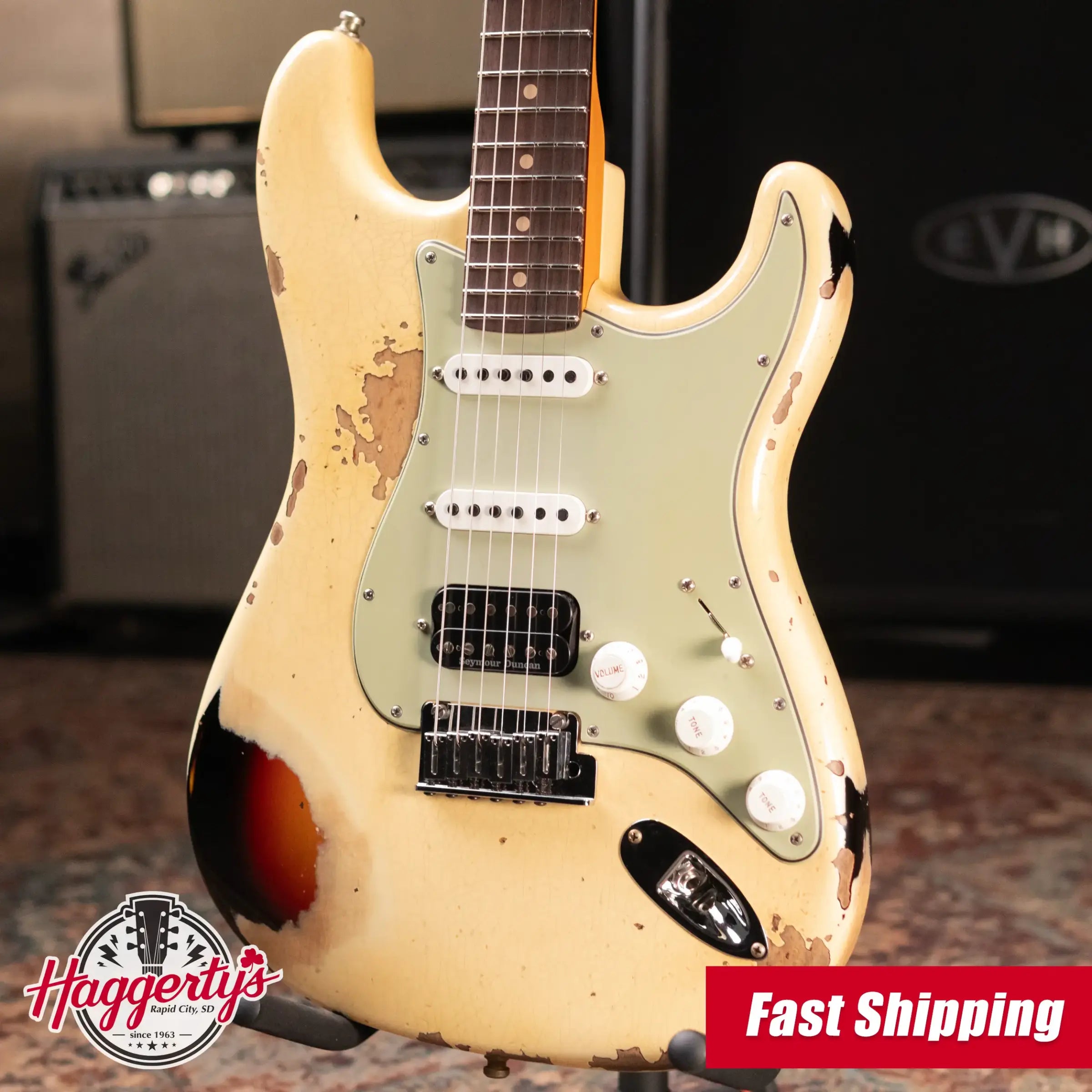 Fender Custom Shop NAMM 2026 Custom Deluxe Heavy Relic HBS-1 Stratocaster Electric Guitar - Aged Vintage White over 3-Tone Sunburst with Hardshell Case