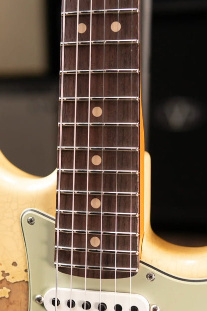 Fender Custom Shop NAMM 2026 Custom Deluxe Heavy Relic HBS-1 Stratocaster Electric Guitar - Aged Vintage White over 3-Tone Sunburst with Hardshell Case