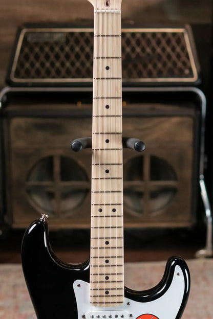 Fender Eric Clapton Stratocaster - Maple Fingerboard - Black with Vintage-Style Tweed Case