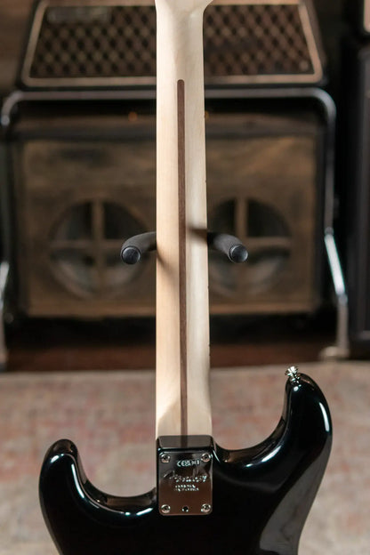 Fender Eric Clapton Stratocaster - Maple Fingerboard - Black with Vintage-Style Tweed Case