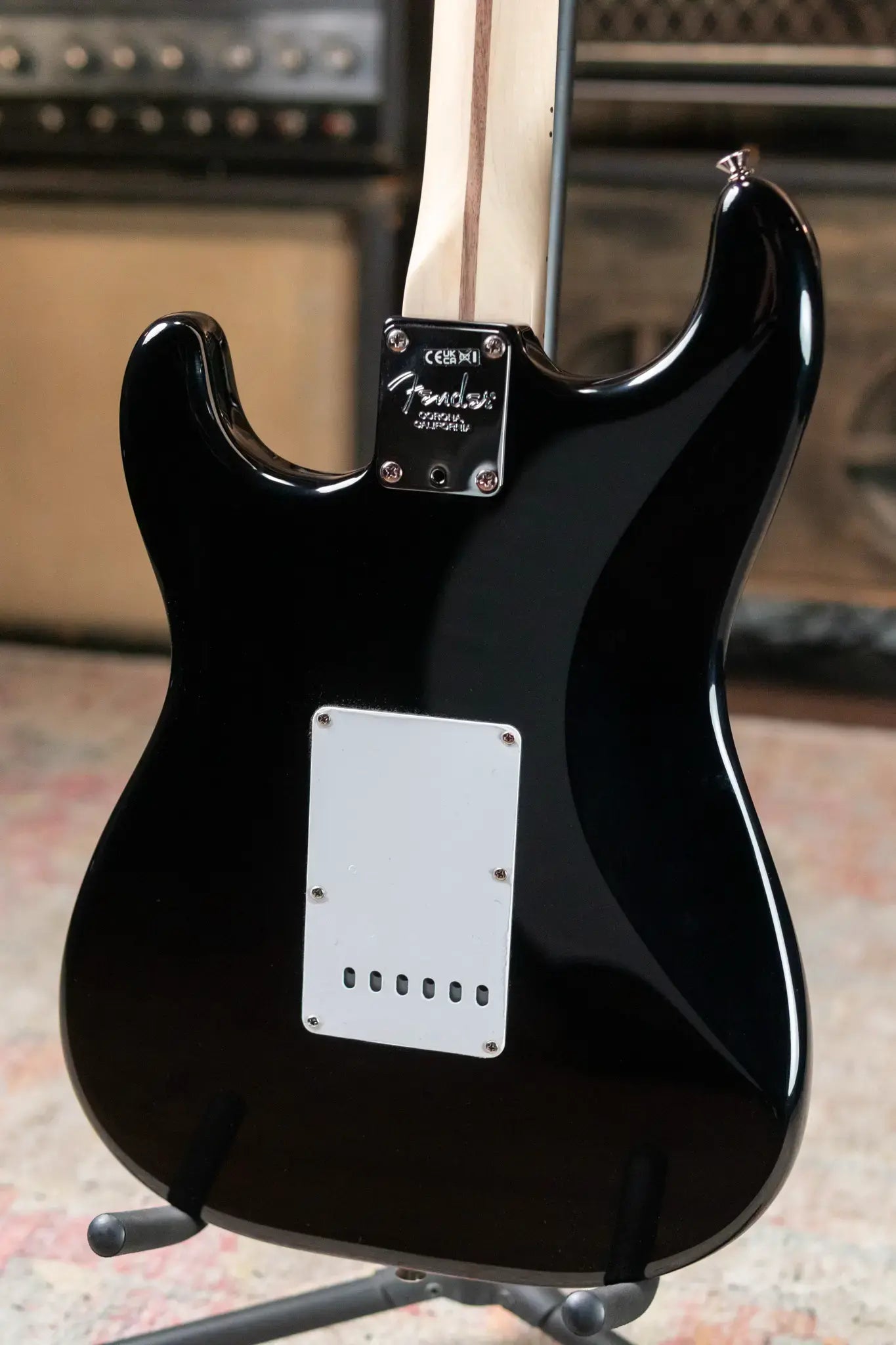 Fender Eric Clapton Stratocaster - Maple Fingerboard - Black with Vintage-Style Tweed Case