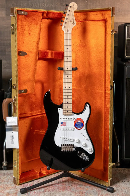 Fender Eric Clapton Stratocaster - Maple Fingerboard - Black with Vintage-Style Tweed Case