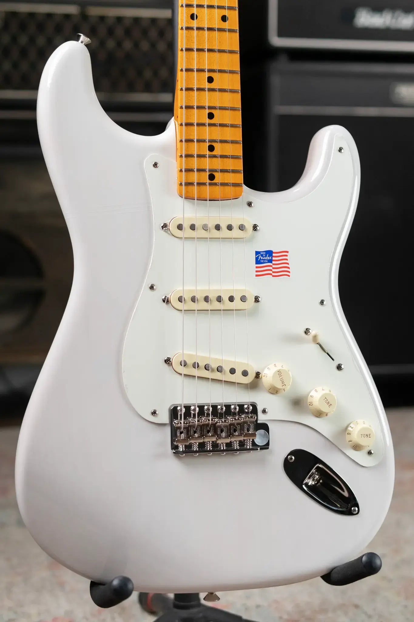 Fender Eric Johnson Stratocaster, Maple Fingerboard - White Blonde with Deluxe Blonde Hardshell Case - Used