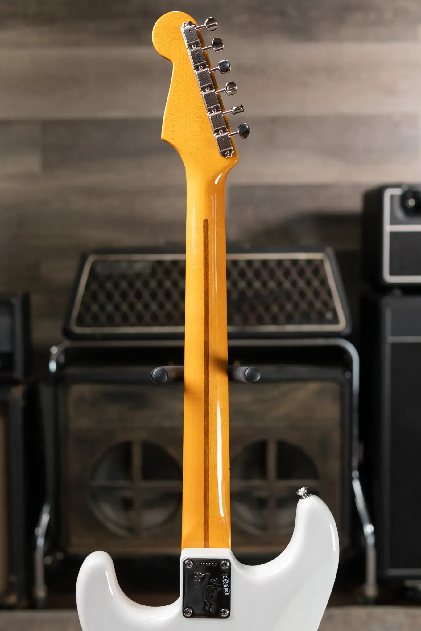 Fender Eric Johnson Stratocaster, Maple Fingerboard - White Blonde with Deluxe Blonde Hardshell Case - Used