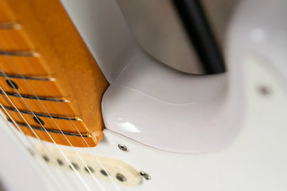 Fender Eric Johnson Stratocaster, Maple Fingerboard - White Blonde with Deluxe Blonde Hardshell Case - Used