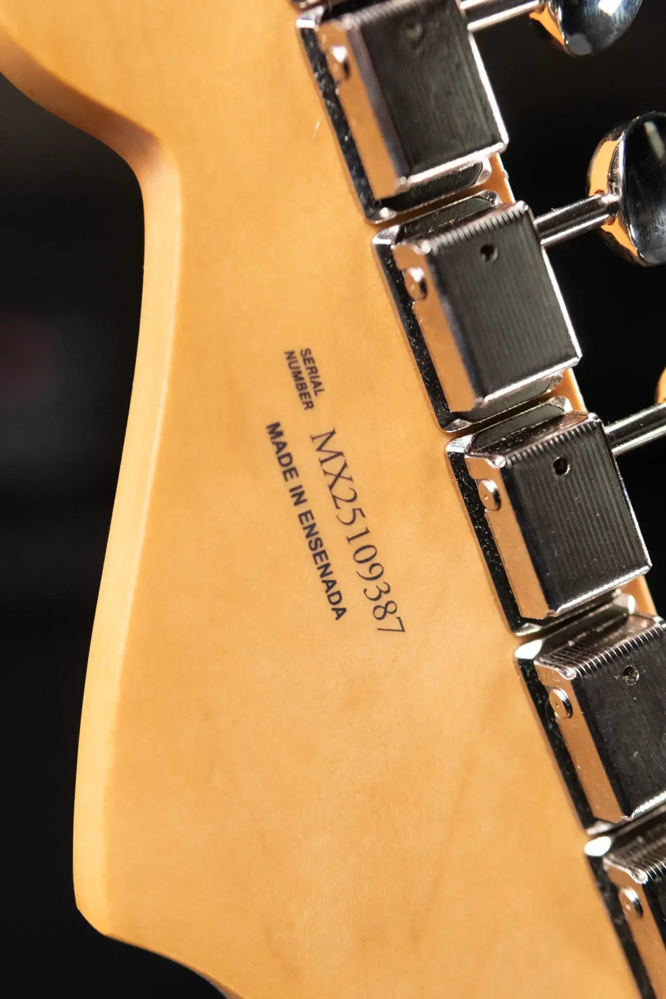 Fender FSR Player II Stratocaster Rosewood Fingerboard Electric Guitar - 3-Color Sunburst