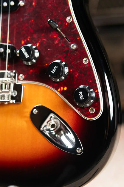 Fender FSR Player II Stratocaster Rosewood Fingerboard Electric Guitar - 3-Color Sunburst