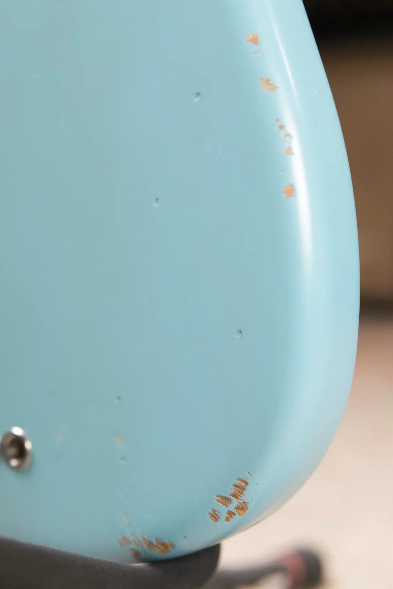 Fender JMJ Road Worn Mustang Bass - Faded Daphne Blue with Gig Bag