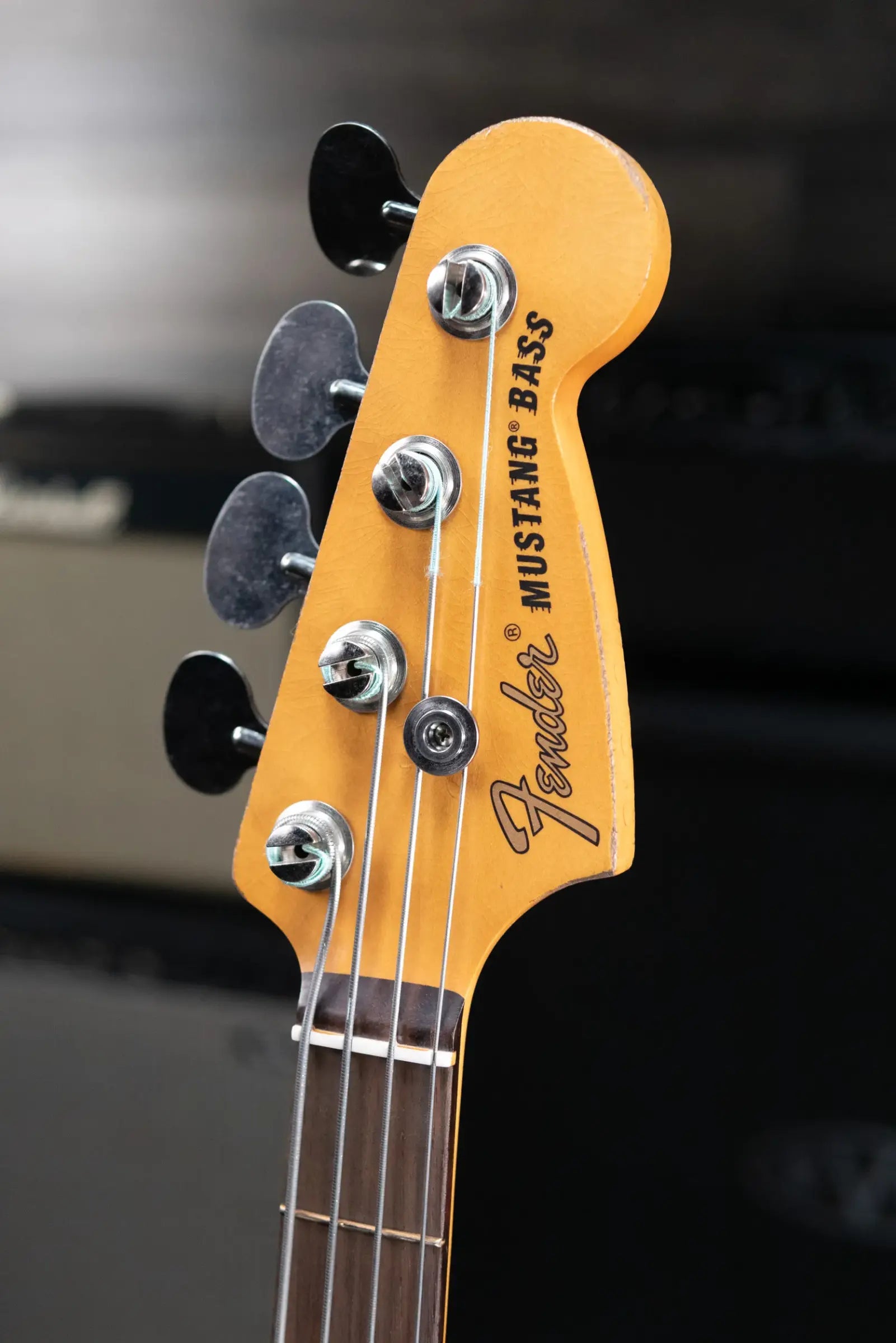 Fender JMJ Road Worn Mustang Bass - Faded Daphne Blue with Gig Bag