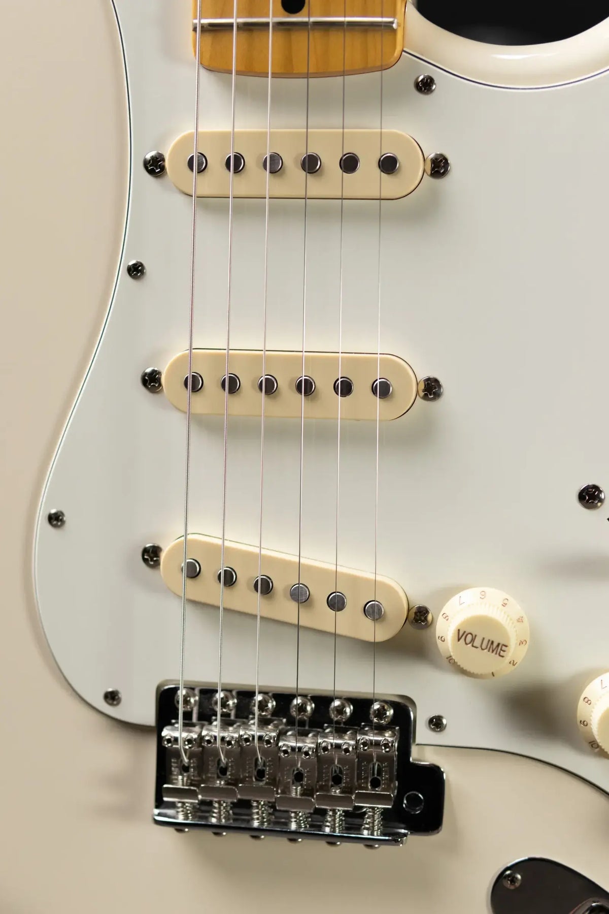 Fender JV Modified 60's Stratocaster Electric Guitar - Olympic White with Gig Bag - Used