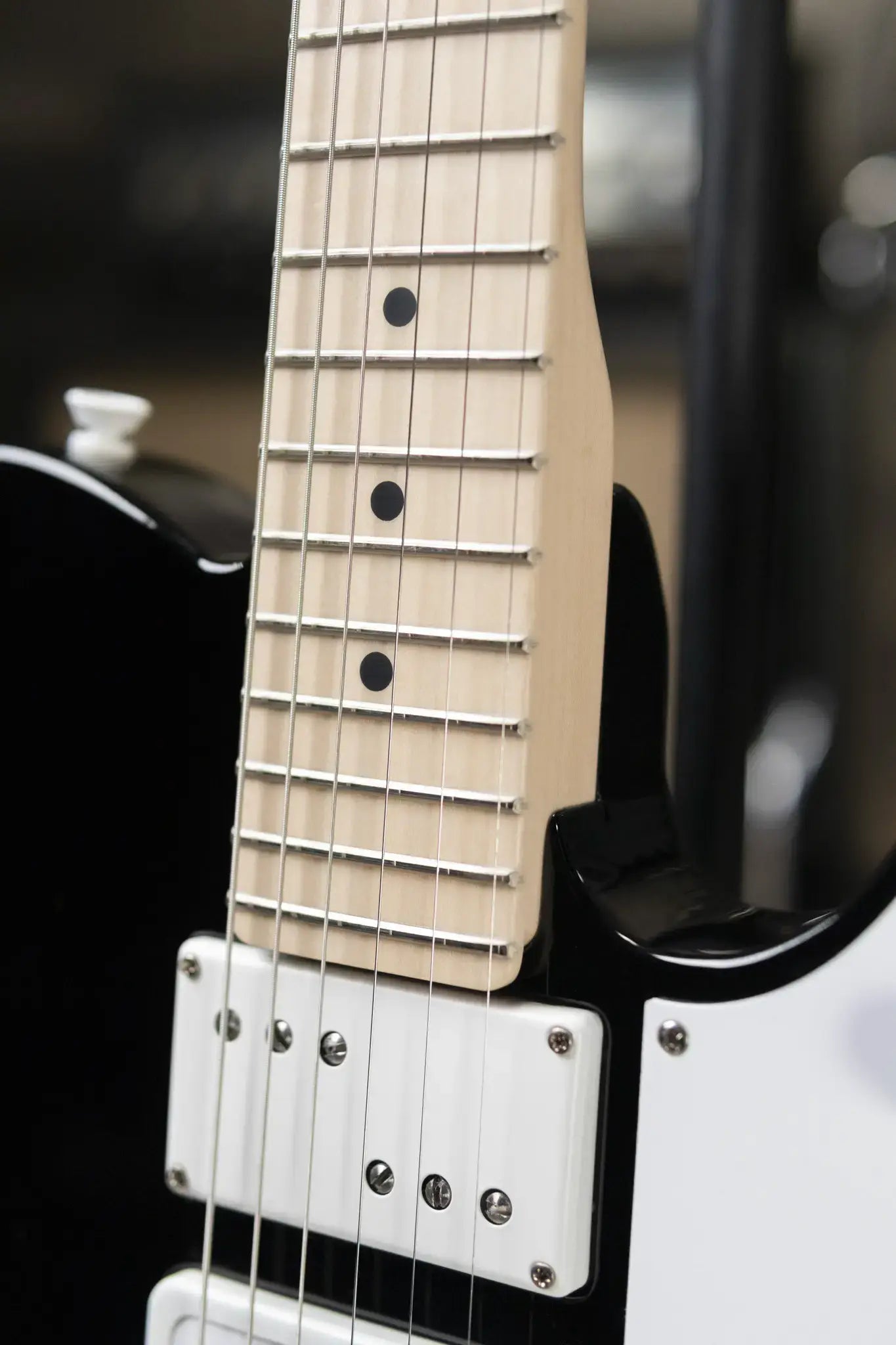 Fender Jack White Triplecaster Telecaster - Black with Hardshell Case - Demo