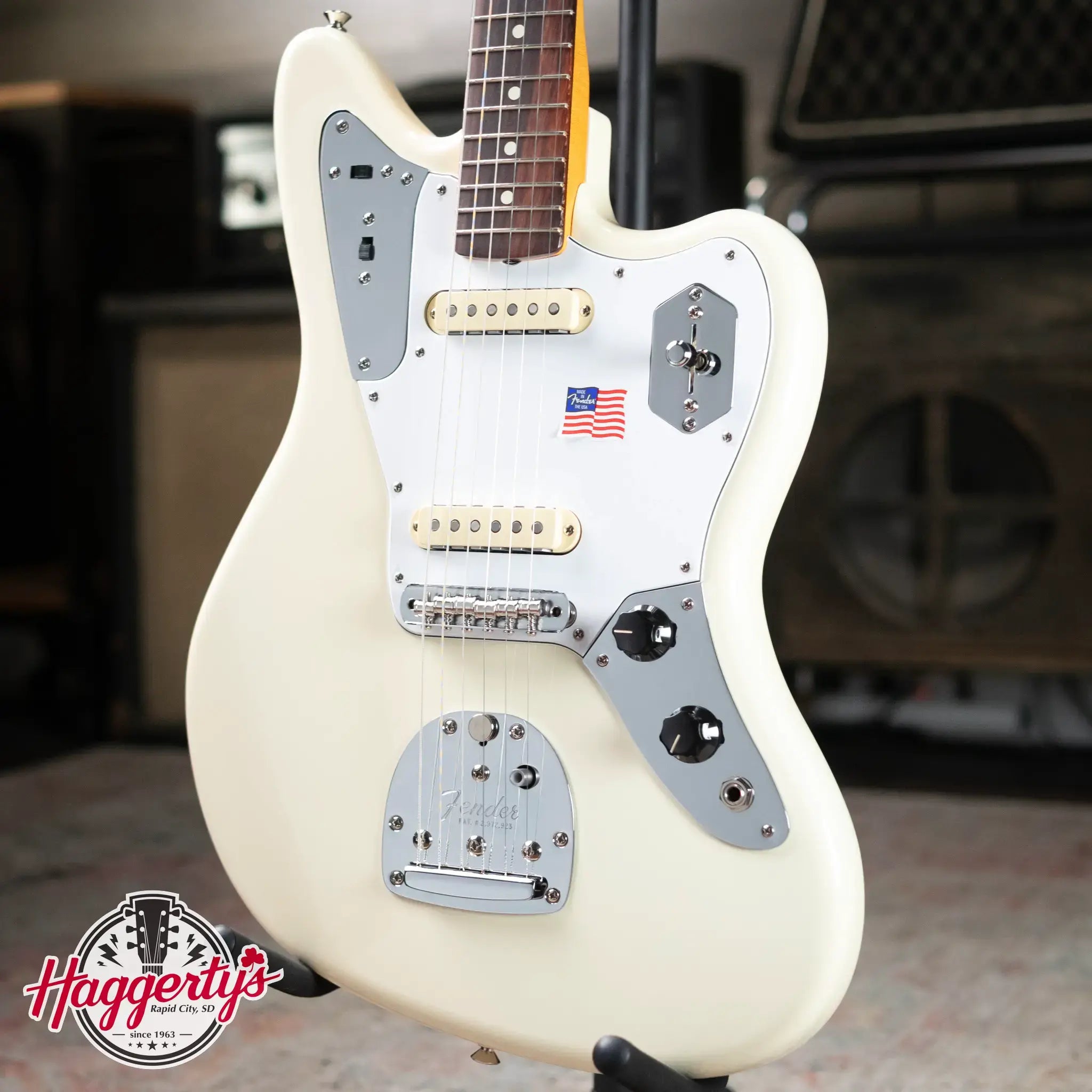 Fender Johnny Marr Jaguar, Rosewood Fingerboard - Olympic White with Hardshell Case