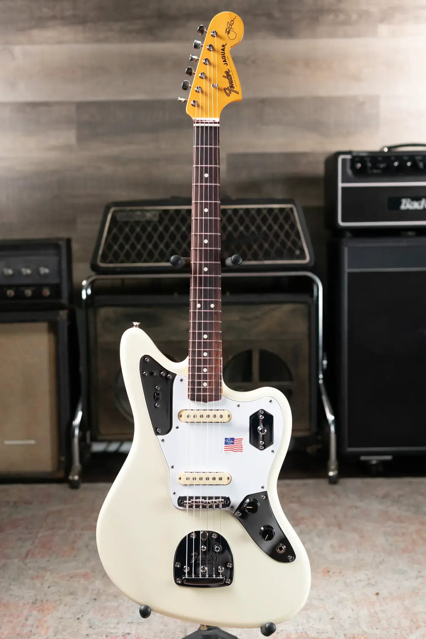 Fender Johnny Marr Jaguar, Rosewood Fingerboard - Olympic White with Hardshell Case