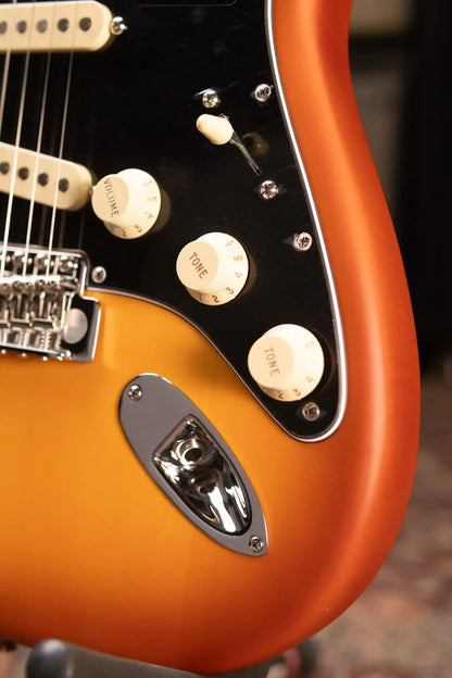 Fender Limited Edition American Performer Timber Stratocaster Electric Guitar - Honey Burst with Deluxe Gig Bag