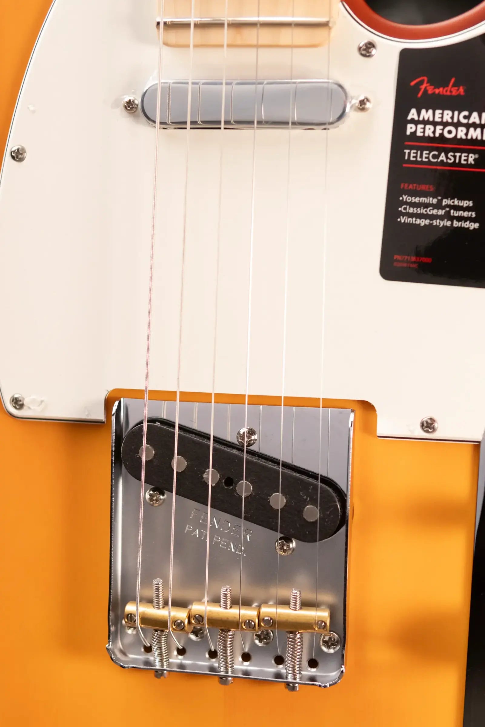 Fender Limited Edition American Performer Timber Telecaster - Honey Burst with Deluxe Gig Bag