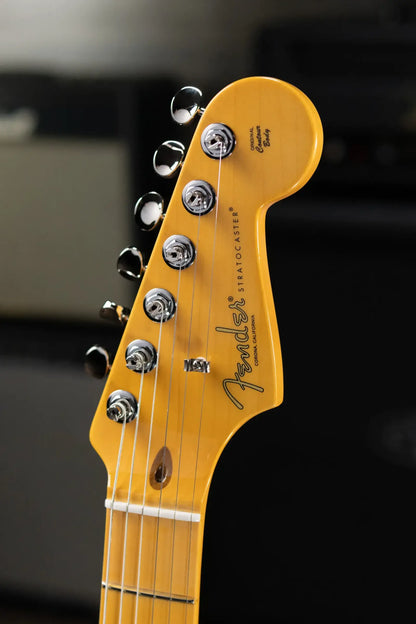 Fender Limited Edition American Professional Classic Stratocaster Electric Gutiar Featuring the Silent System - Candy Apple Red with Gig Bag