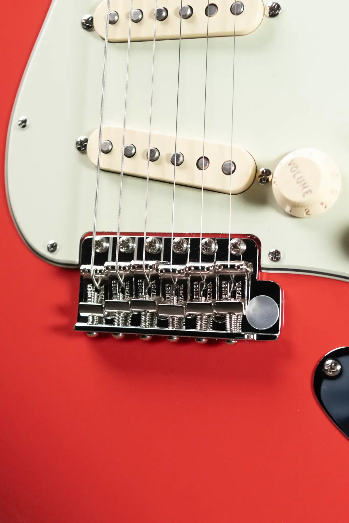 Fender Limited Edition American Vintage II '61 Stratocaster Electric Guitar - Fiesta Red with Hardshell Case