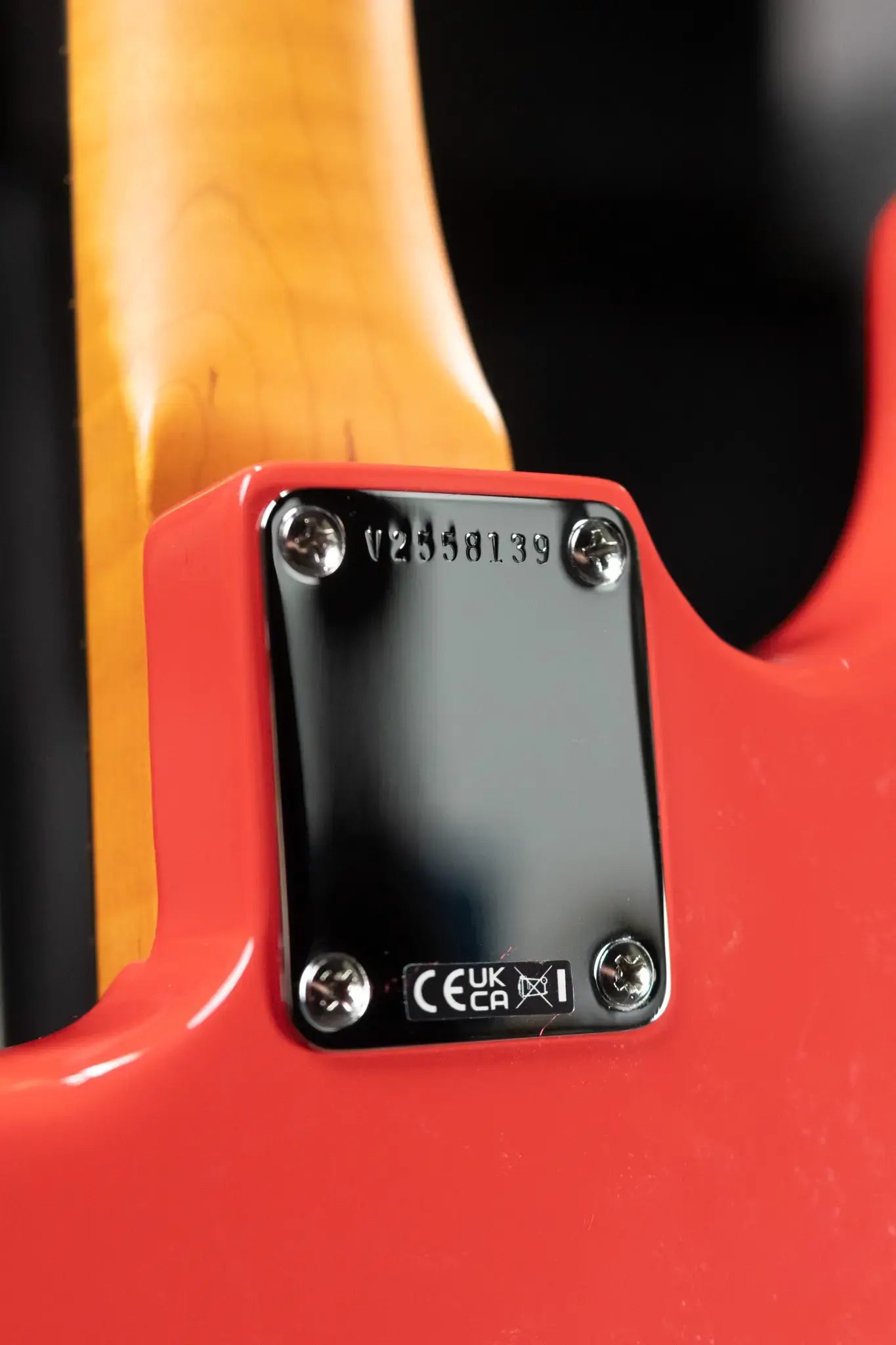 Fender Limited Edition American Vintage II '61 Stratocaster Electric Guitar, Rosewood Fingerboard - Fiesta Red with Hardshell Case