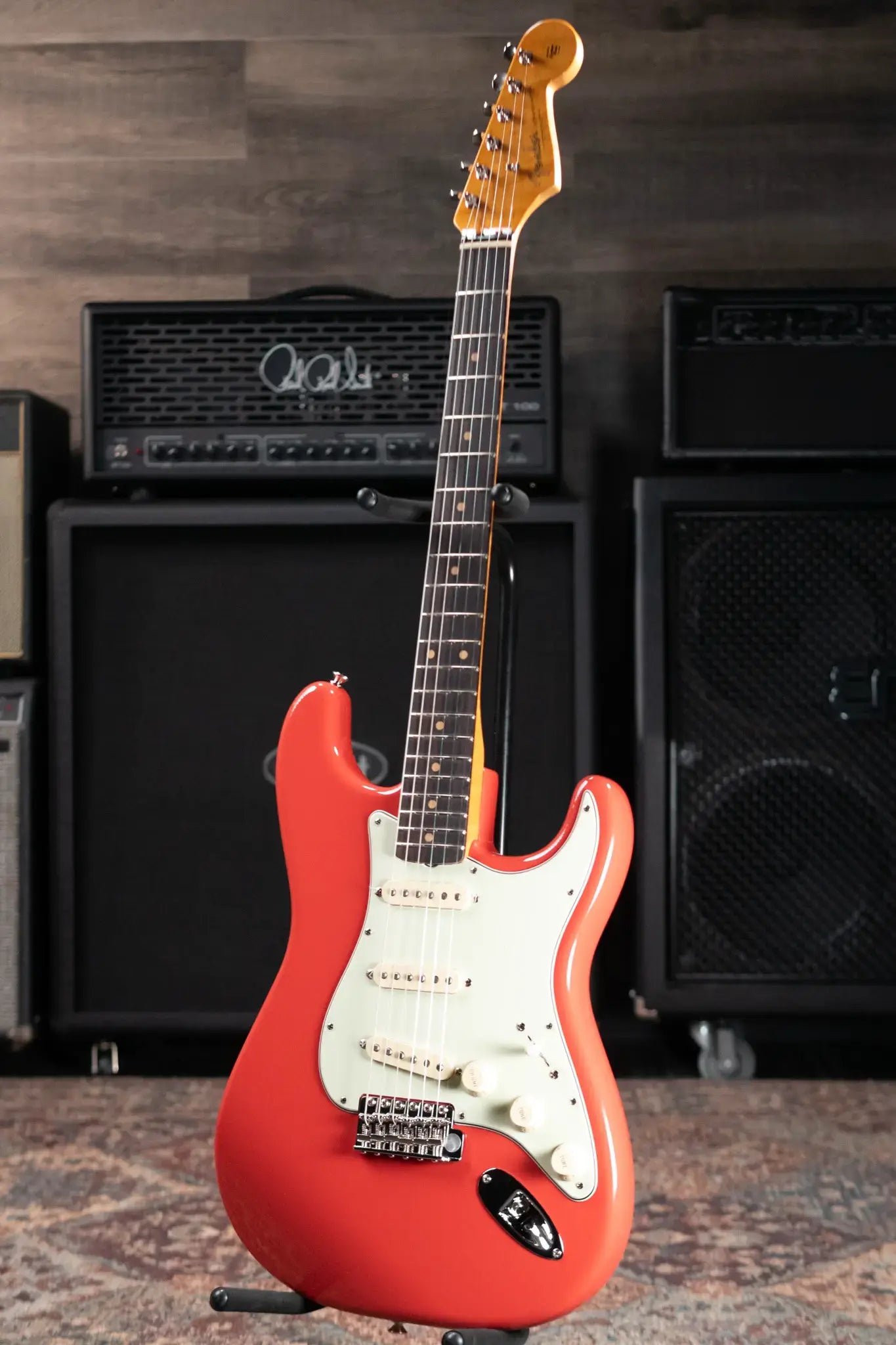 Fender Limited Edition American Vintage II '61 Stratocaster Electric Guitar, Rosewood Fingerboard - Fiesta Red with Hardshell Case