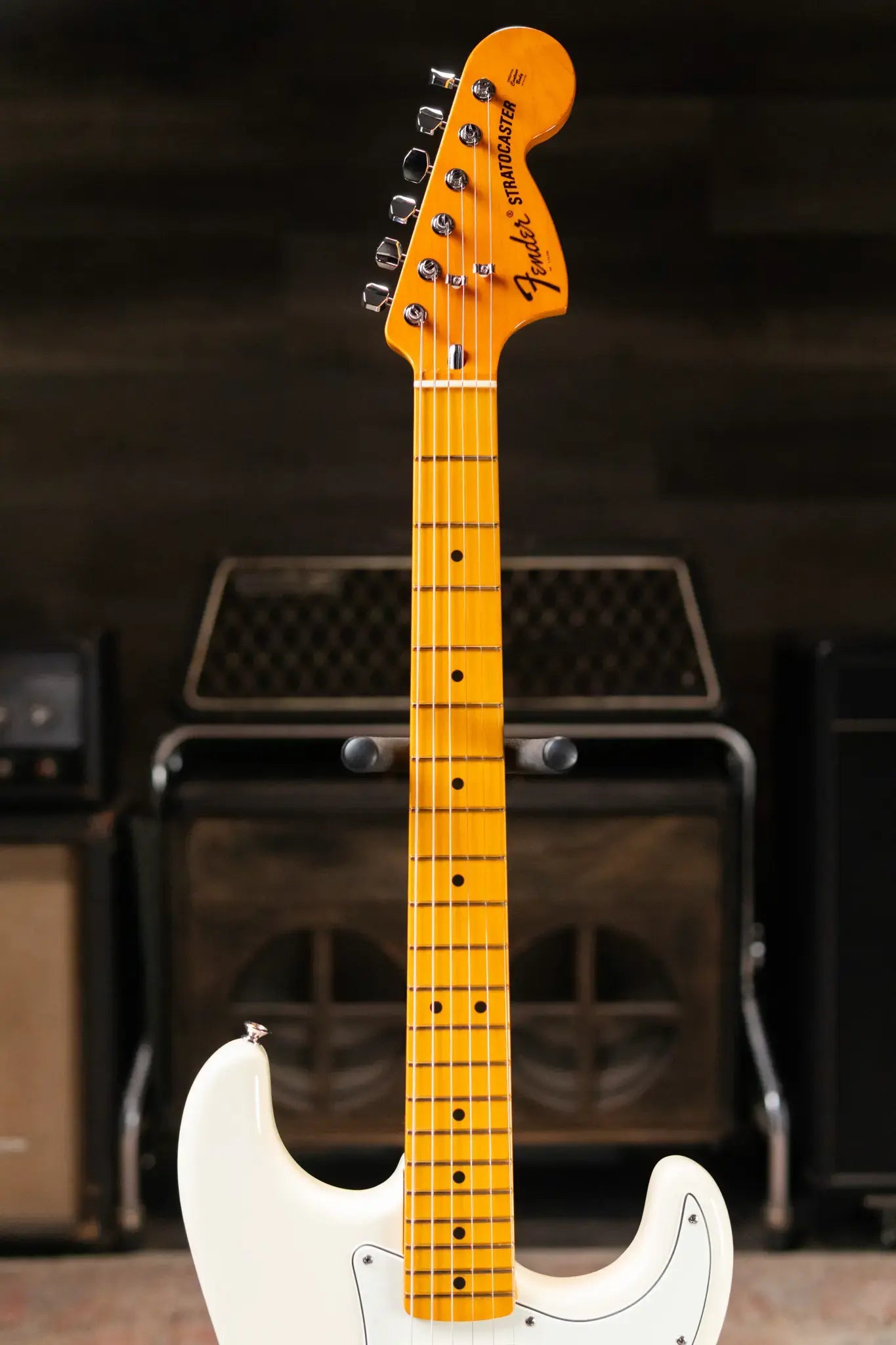Fender Limited Edition American Vintage II '73 Stratocaster Electric Guitar, Maple Fingerboard - Olympic White with Hardshell Case