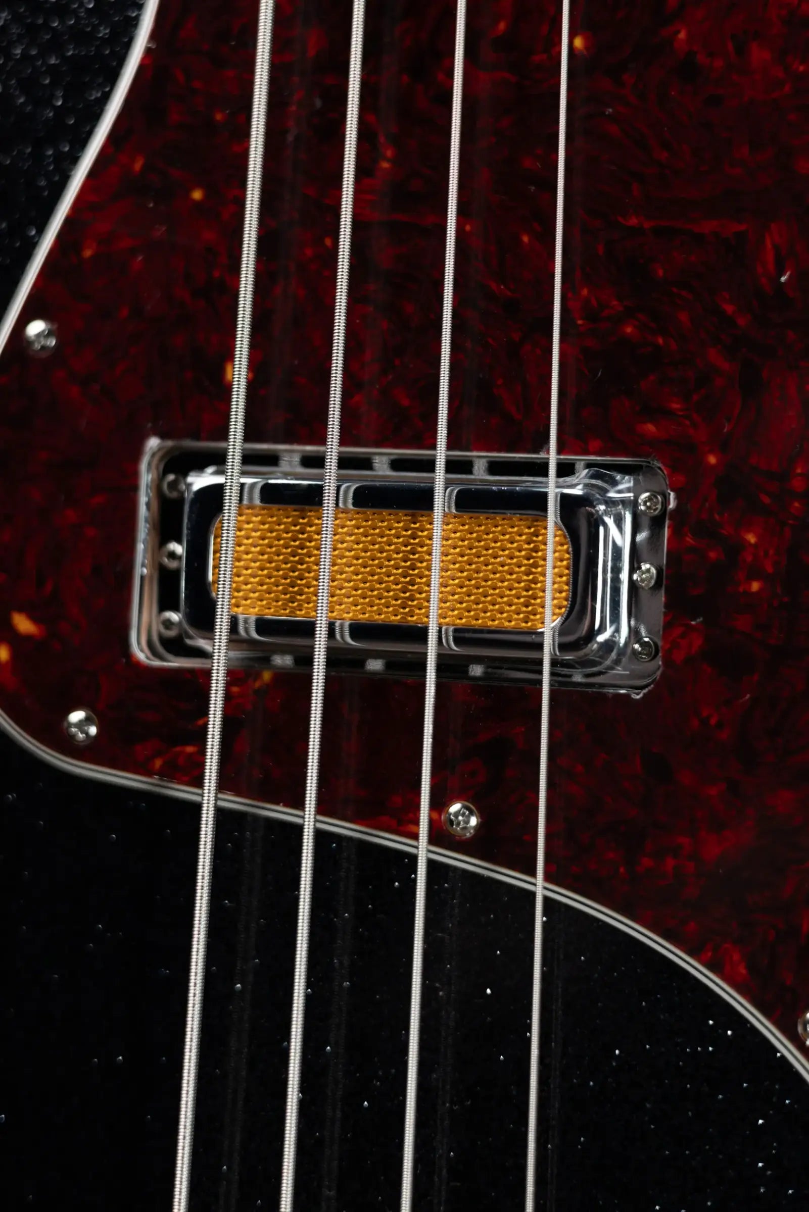 Fender Limited Edition Gold Foil Series Jazz Bass - Black Sparkle with Gig Bag