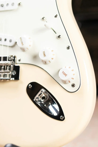 Fender Limited Edition Player II Stratocaster Electric Guitar, Roasted Maple Neck - Olympic White
