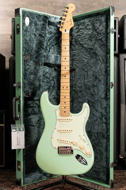 Fender Limited Edition Player Stratocaster Electric Guitar, Sea Foam Pearl w/ Hardshell Case - Used