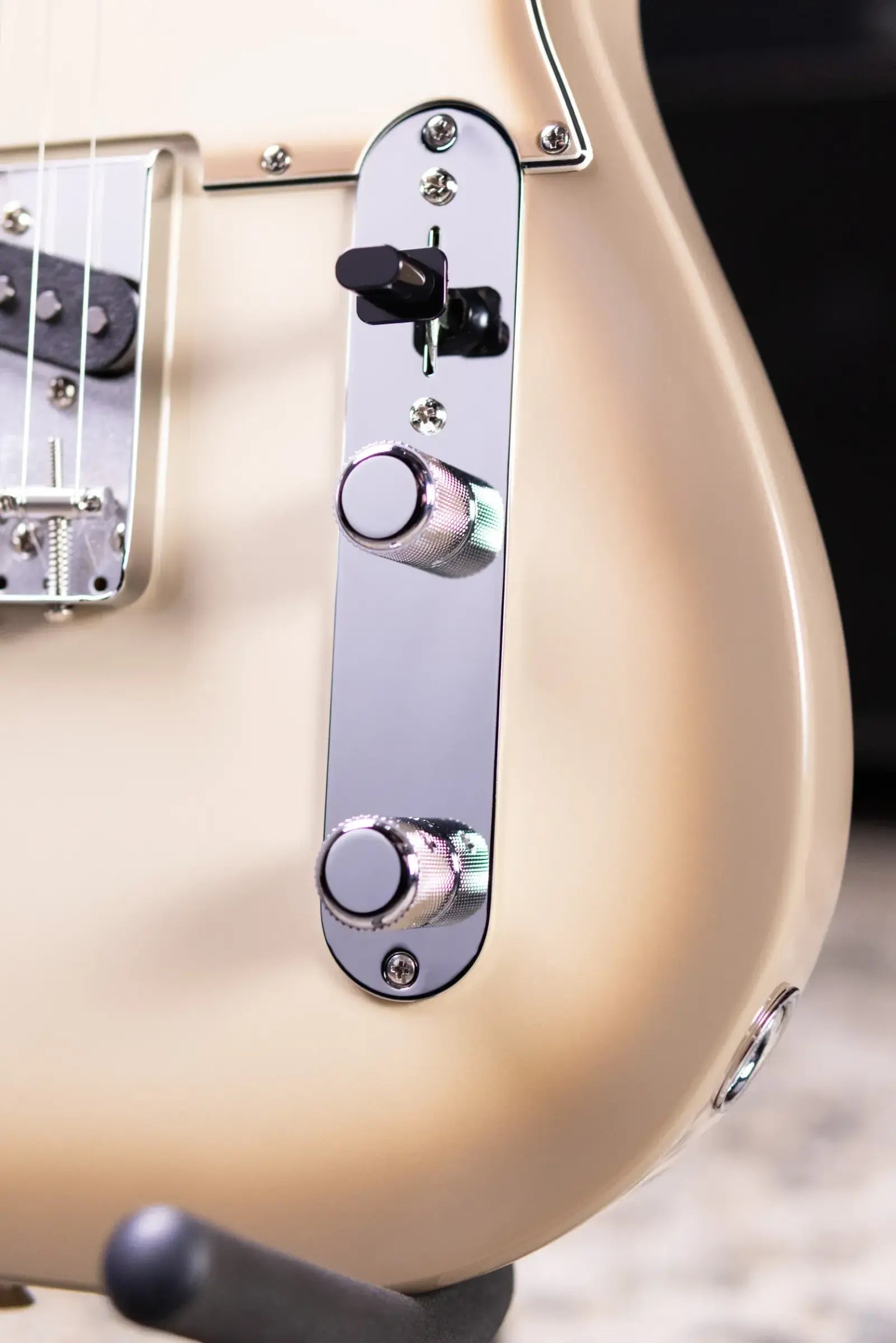 Fender Limited Edition Vintera '60s Telecaster Electric Guitar - Antigua with Gig Bag