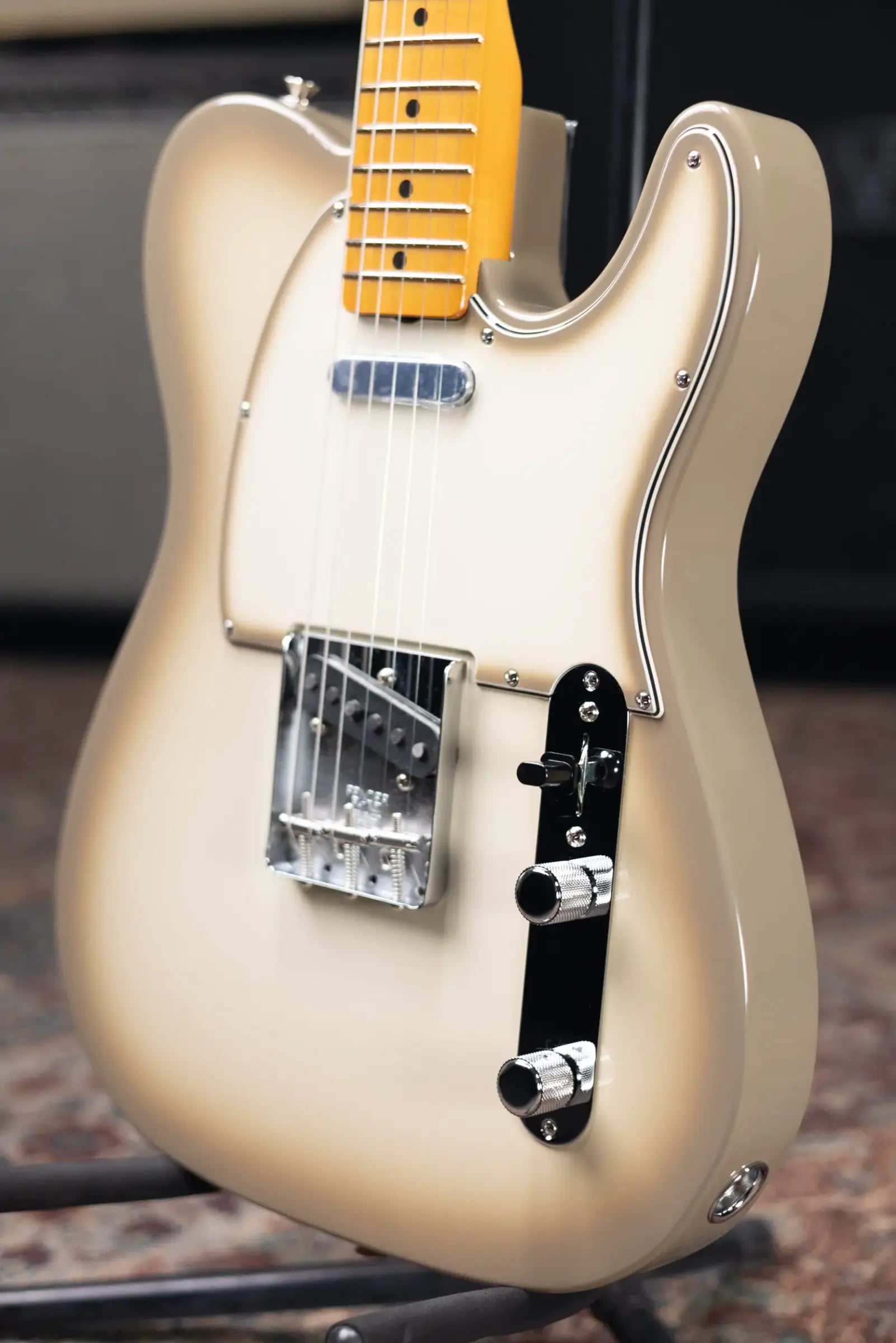 Fender Limited Edition Vintera II 60s Telecaster Electric Guitar - Antigua with Gig Bag