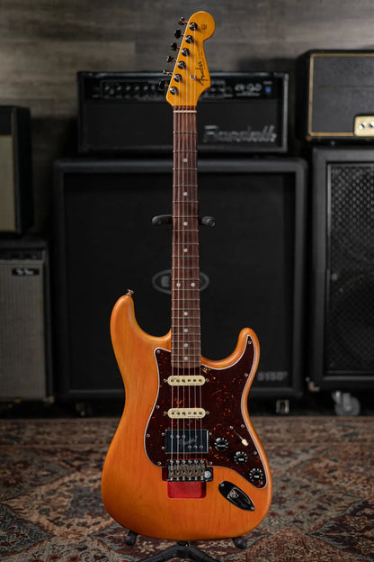 Fender Michael Landau Coma Stratocaster - Coma Red with Vintage-Style Navy Blue Hardshell Case - Demo