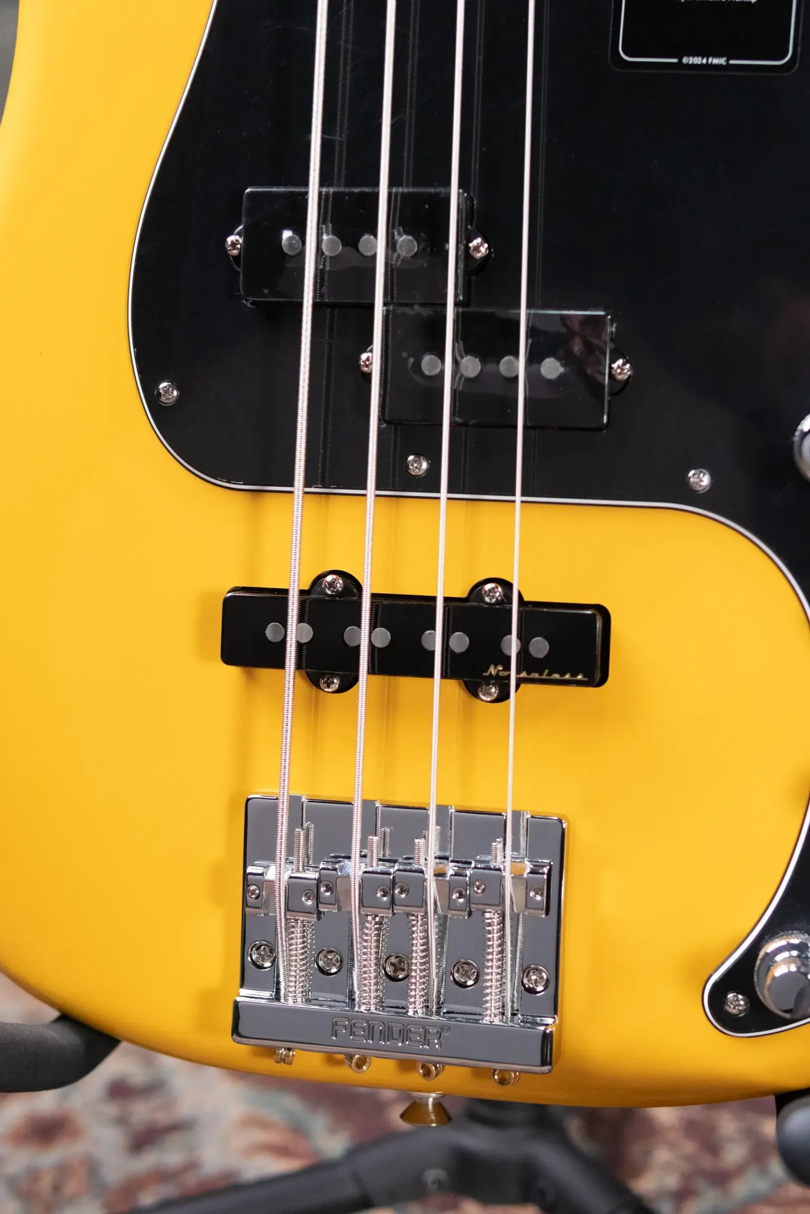 Fender Player II Modified Active Precision Bass - Sunshine Yellow with Gig Bag