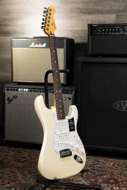 Fender Player II Modified Stratocaster Electric Guitar - Olympic Pearl with Gig Bag
