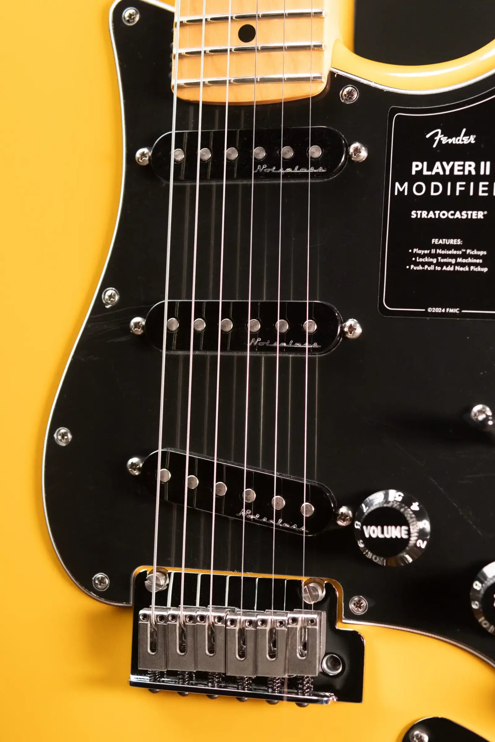 Fender Player II Modified Stratocaster Electric Guitar - Sunshine Yellow, Maple Fingerboard with Deluxe Gig Bag
